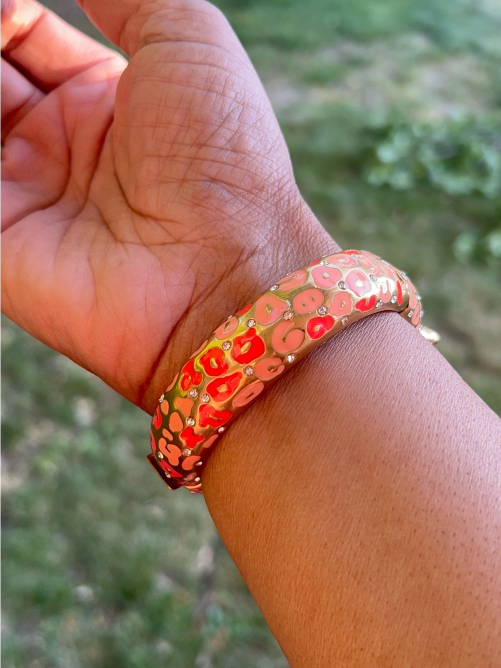 J Crew Pink Leopard Pave Crystal Enamel and Gold Leopard Head Hinged Cuff Bracel - Picture 5 of 6